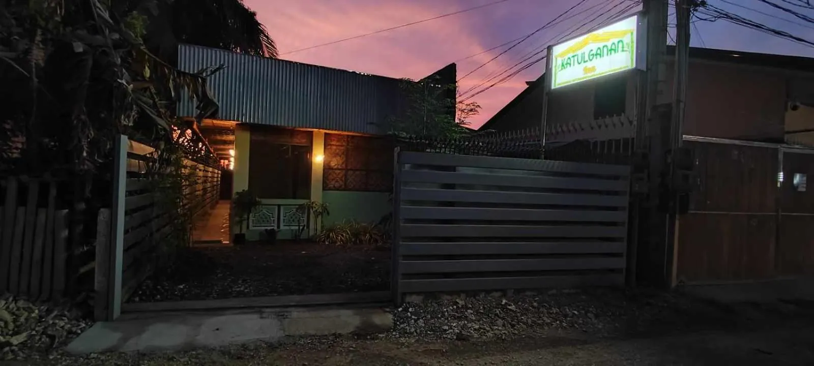 Katulganan Inn Panglao